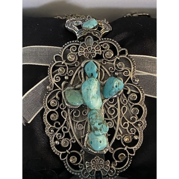 Silvertone Large Oval Cross Shaped Faux Turquoise Stone 16” Necklace Pendant Box - Picture 1 of 16